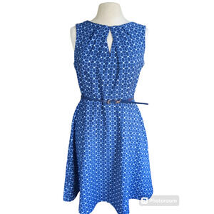 Size 10 Signature Darby blue geometric design sleeveless women's dress #11